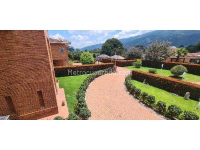 Casa de 4 alcobas en venta en Guaymaral, Bogotá, 1350 m² · foto 5 de 20
