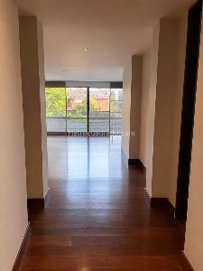 Apartamento de 3 alcobas en venta en Calleja Alta, Bogotá, 265 m² · foto 2 de 20