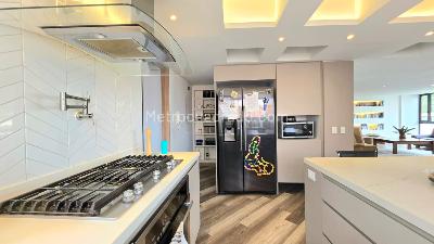 Apartamento de 3 alcobas en venta en Chico Reservado, Bogotá, 254 m² · foto 12 de 20