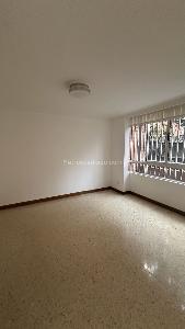 Apartamento de 5 alcobas en venta en Laureles, Medellín, 139 m² · foto 5 de 9