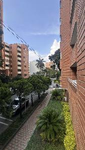 Apartamento de 5 alcobas en venta en Laureles, Medellín, 139 m² · foto 9 de 9