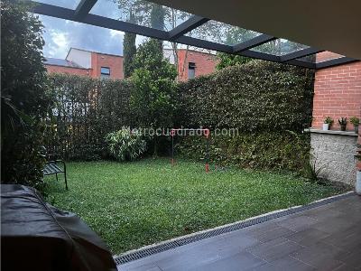 Casa de 4 alcobas en venta en Loma De Ayura, Envigado, 202 m² · foto 3 de 20