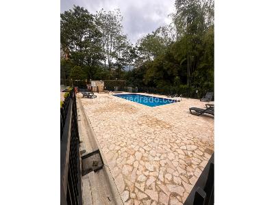 Apartamento de 4 alcobas en venta en Loma Benedictinos, Envigado, 240 m² · foto 2 de 20