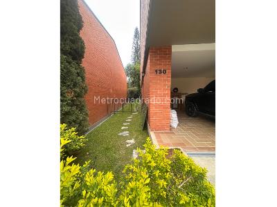 Apartamento de 4 alcobas en venta en Loma Benedictinos, Envigado, 240 m² · foto 5 de 20