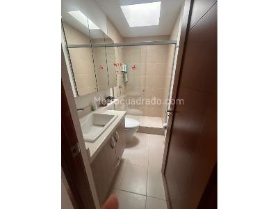 Apartamento de 4 alcobas en venta en Loma Benedictinos, Envigado, 240 m² · foto 8 de 20