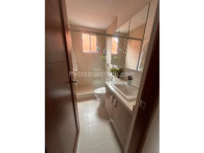 Apartamento de 4 alcobas en venta en Loma Benedictinos, Envigado, 240 m² · foto 11 de 20