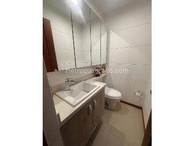 Apartamento de 4 alcobas en venta en Loma Benedictinos, Envigado, 240 m² · foto 17 de 20