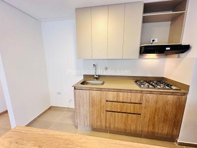 Apartamento de 2 alcobas en venta en Otro, Rionegro, 70 m² · foto 2 de 10