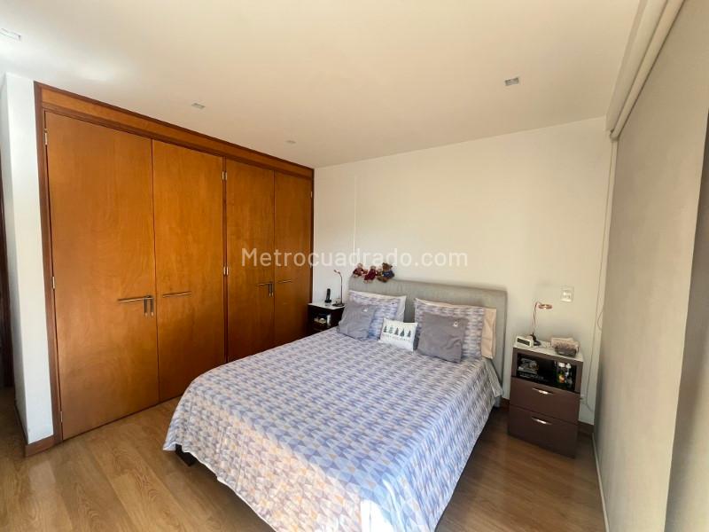 Modern 2BR Apartment with Balcony in Alejandría - 6