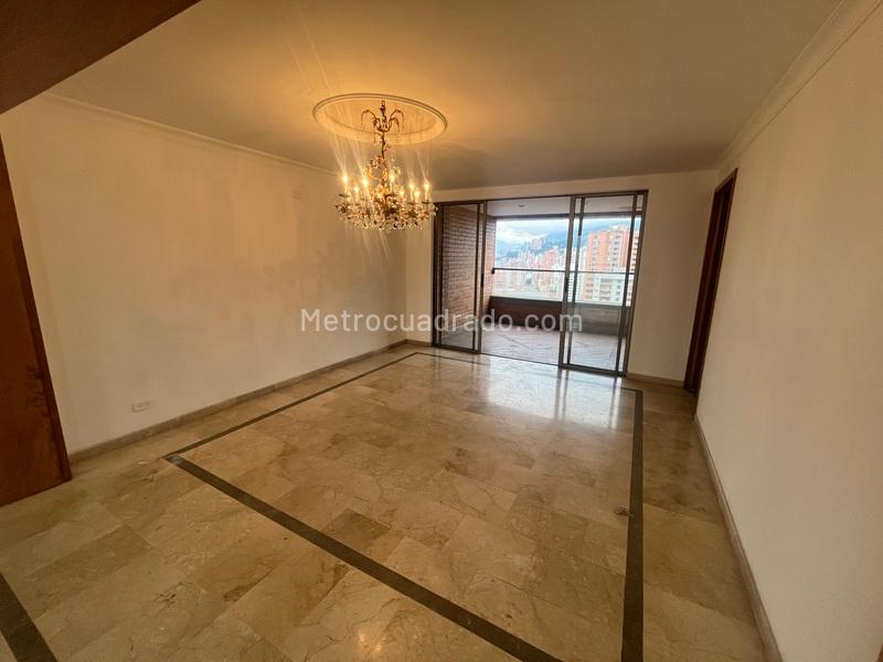 3BR Apartment with Terrace in Los Balsos, El Poblado - 3