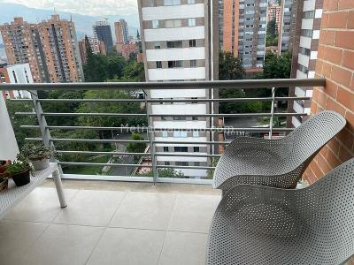 Apartamento de 2 alcobas en arriendo en Castropol, Medellín, 85 m² · foto 11 de 12