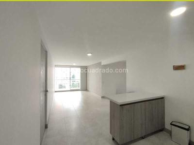 Apartamento de 2 alcobas en arriendo en Castropol, Medellín, 85 m² · foto 3 de 12