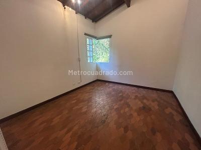 Casa en arriendo en Las Lomas N1, Medellín · foto 8 de 20