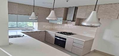 Apartamento en venta en El Poblado, Medellín · foto 12 de 20