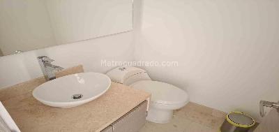 Apartamento en venta en El Poblado, Medellín · foto 17 de 20