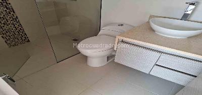Apartamento en venta en El Poblado, Medellín · foto 19 de 20