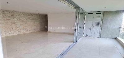 Apartamento en venta en El Poblado, Medellín · foto 6 de 20