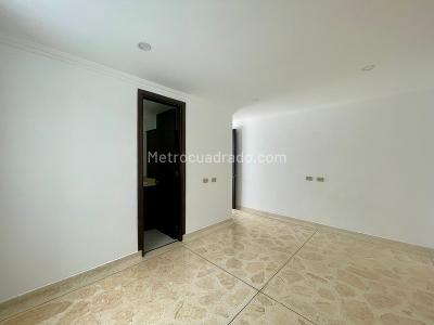 Casa de 5 alcobas en venta en La Doctora, Sabaneta, 400 m² · foto 16 de 20