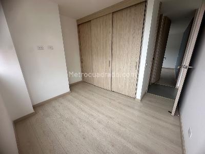 Apartamento de 2 alcobas en arriendo en Loma Del Escobero, Envigado, 70 m² · foto 5 de 11