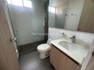 Apartamento de 2 alcobas en arriendo en Loma Del Escobero, Envigado, 70 m² · foto 8 de 11