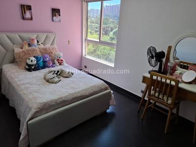 Apartamento de 4 alcobas en venta en La Mota, Medellín, 153 m² · foto 12 de 20