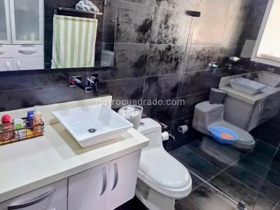 Apartamento de 4 alcobas en venta en La Mota, Medellín, 153 m² · foto 16 de 20