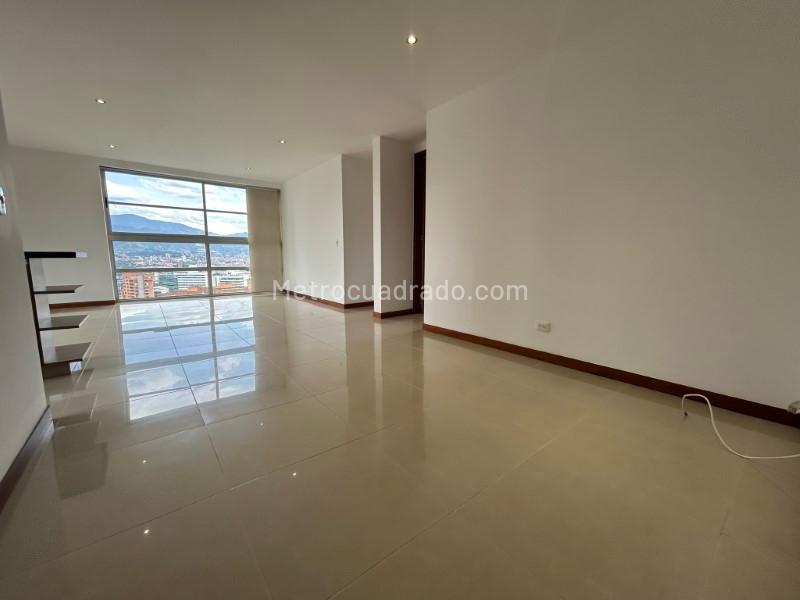 Apartamento de 2 alcobas con balcón en El Poblado (La Tomatera) - 2