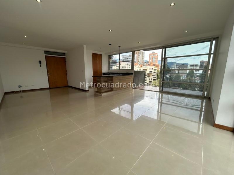 Apartamento de 2 alcobas con balcón en El Poblado (La Tomatera) - 3