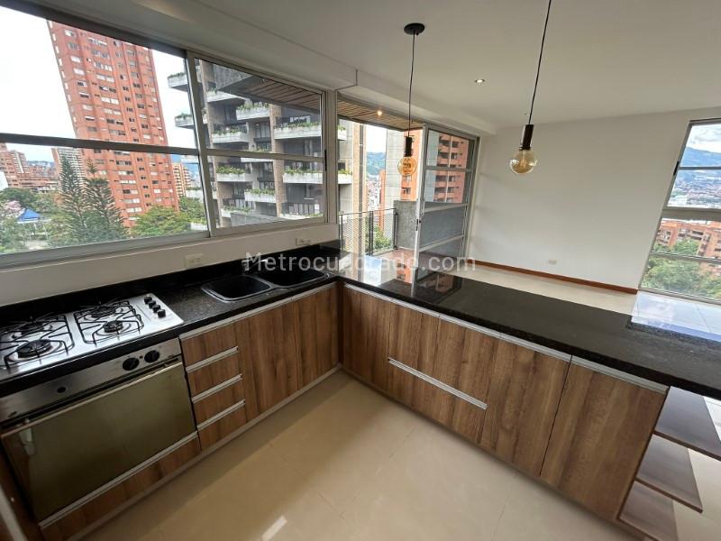 Apartamento de 2 alcobas con balcón en El Poblado (La Tomatera) - 5
