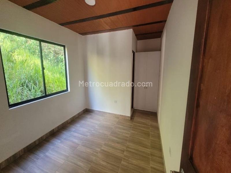 4BR Finca in Barbosa (220 m²) - 5