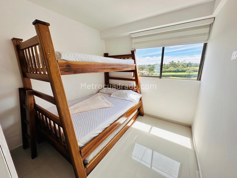 Apartamento amoblado de 3 habitaciones en San Antonio de Pereira - 9