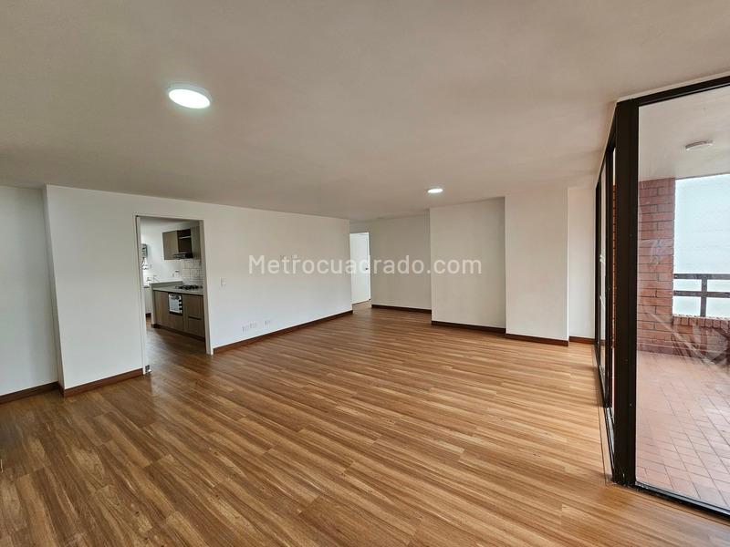 Spacious 3BR Apartment in Alejandria