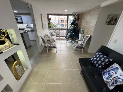 Apartamento de 3 alcobas en venta en Otro, Sabaneta, 74 m² · foto 2 de 19