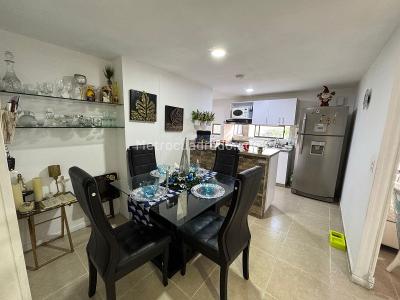 Apartamento de 3 alcobas en venta en Otro, Sabaneta, 74 m² · foto 3 de 19