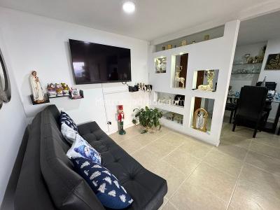 Apartamento de 3 alcobas en venta en Otro, Sabaneta, 74 m² · foto 4 de 19