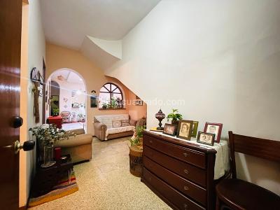 Casa de 3 alcobas en venta en Prado Centro, Medellín, 122 m² · foto 3 de 20