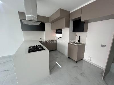 Apartamento de 3 alcobas en venta en Belen, Medellín, 124 m² · foto 2 de 13