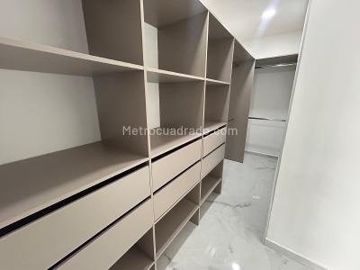 Apartamento de 3 alcobas en venta en Belen, Medellín, 124 m² · foto 8 de 13