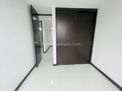 Apartamento de 3 alcobas en venta en Asomadera N1, Medellín, 110 m² · foto 10 de 20