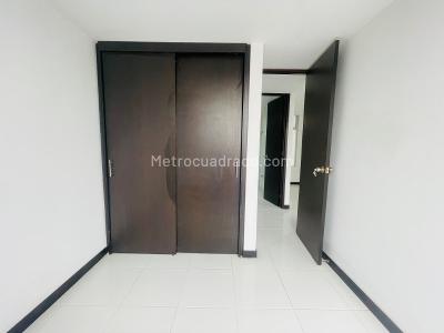 Apartamento de 3 alcobas en venta en Asomadera N1, Medellín, 110 m² · foto 12 de 20