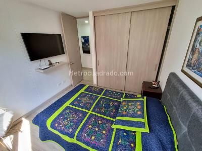 Apartamento de 3 alcobas en venta en Castropol, Medellín, 98 m² · foto 14 de 20