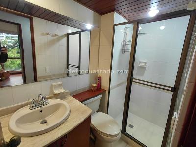 Apartamento en arriendo en Milla De Oro, Medellín · foto 11 de 13