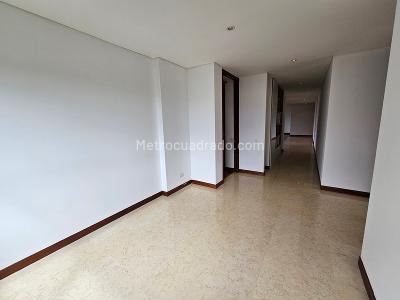 Apartamento en arriendo en El Tesoro, Medellín · foto 7 de 20