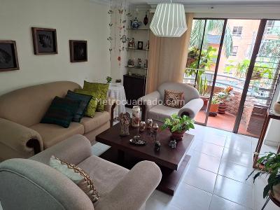 Apartamento de 3 alcobas en venta en Lorena, Medellín, 112 m² · foto 3 de 18