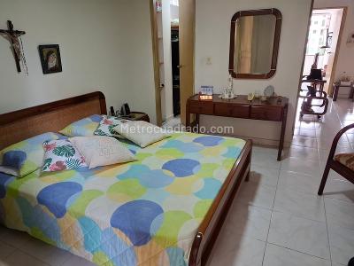 Apartamento de 3 alcobas en venta en Lorena, Medellín, 112 m² · foto 7 de 18