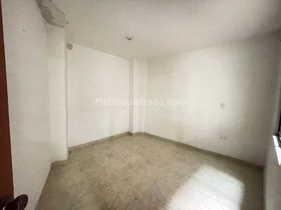 Apartamento de 4 alcobas en venta en Obrero, Envigado, 132 m² · foto 10 de 19
