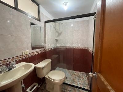 Apartamento de 4 alcobas en venta en Obrero, Envigado, 132 m² · foto 16 de 19