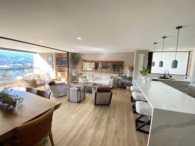 Apartamento en arriendo en Santa Maria De Los Angeles, Medellín · foto 2 de 20