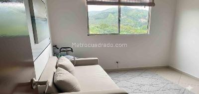 Apartamento de 3 alcobas en venta en Suramerica, Itagüí, 72 m² · foto 4 de 5