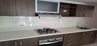 Apartamento de 2 alcobas en venta en San Jose, Sabaneta, 85 m² · foto 8 de 20